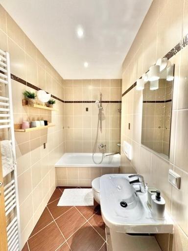 Appartement,kostenfrei Parkplatz,innenstadt,3 Bdr,6 Personen,babybett